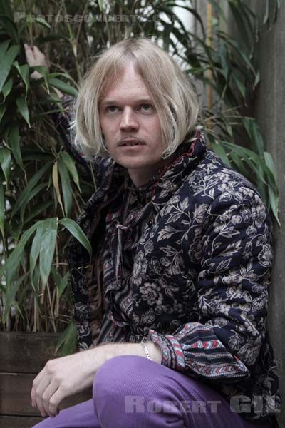 CONNAN MOCKASIN - 2011-10-10 - PARIS -  - 